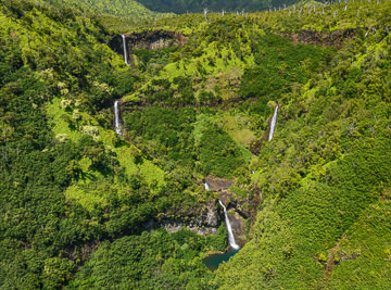 Kahili Falls (Five Sisters Falls).