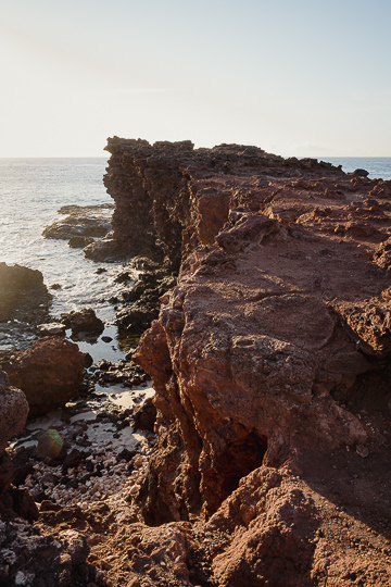 Red lava cliffs, Shark's Bay.